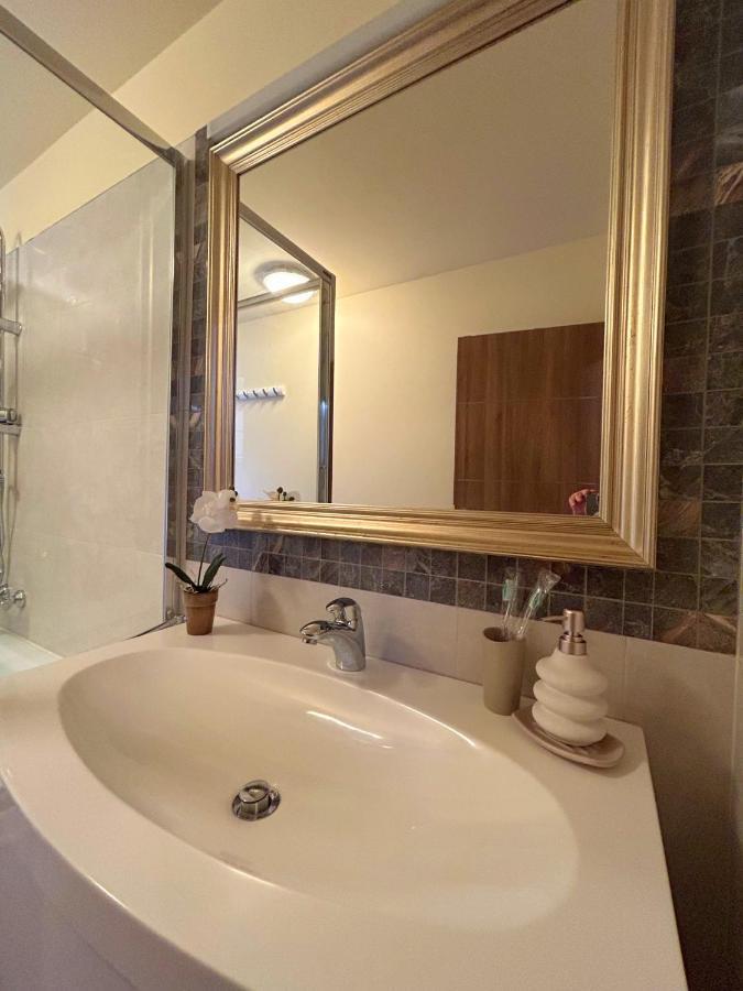 טימישוארה Thea Apartment מראה חיצוני תמונה